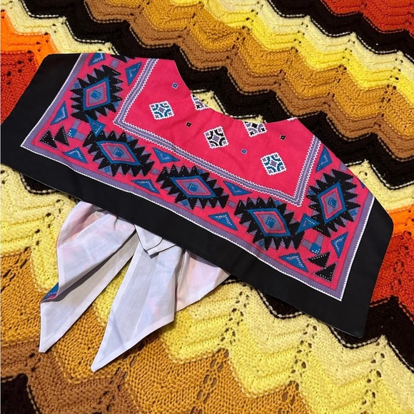 Western neck piece - Picture 2 of 2